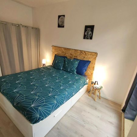 شقة Patio Cosy Thizy-les-Bourgs المظهر الخارجي الصورة