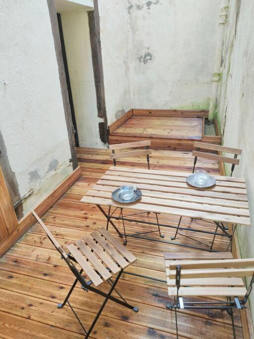 شقة Patio Cosy Thizy-les-Bourgs المظهر الخارجي الصورة