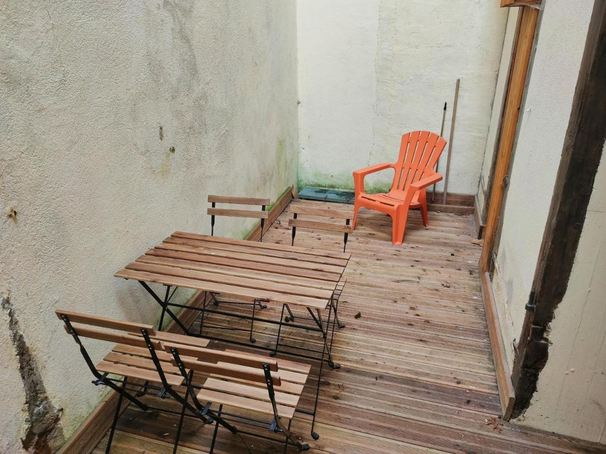 شقة Patio Cosy Thizy-les-Bourgs المظهر الخارجي الصورة